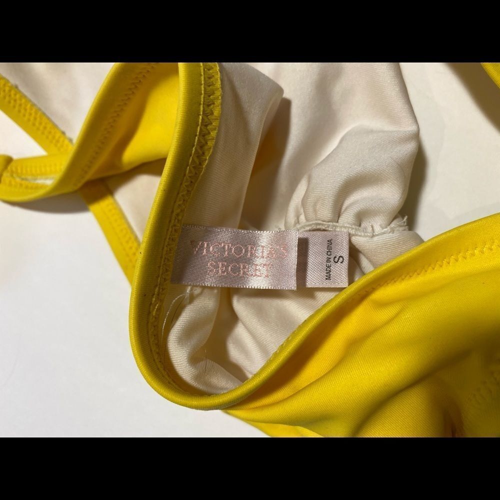 Victoria's Secret Ruched Bikini Bottom‎ - Picture 4 of 7